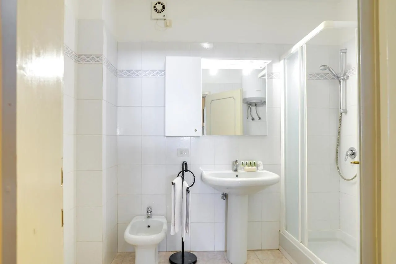 Mamo Florence - Palazzo Spinelli Apartment